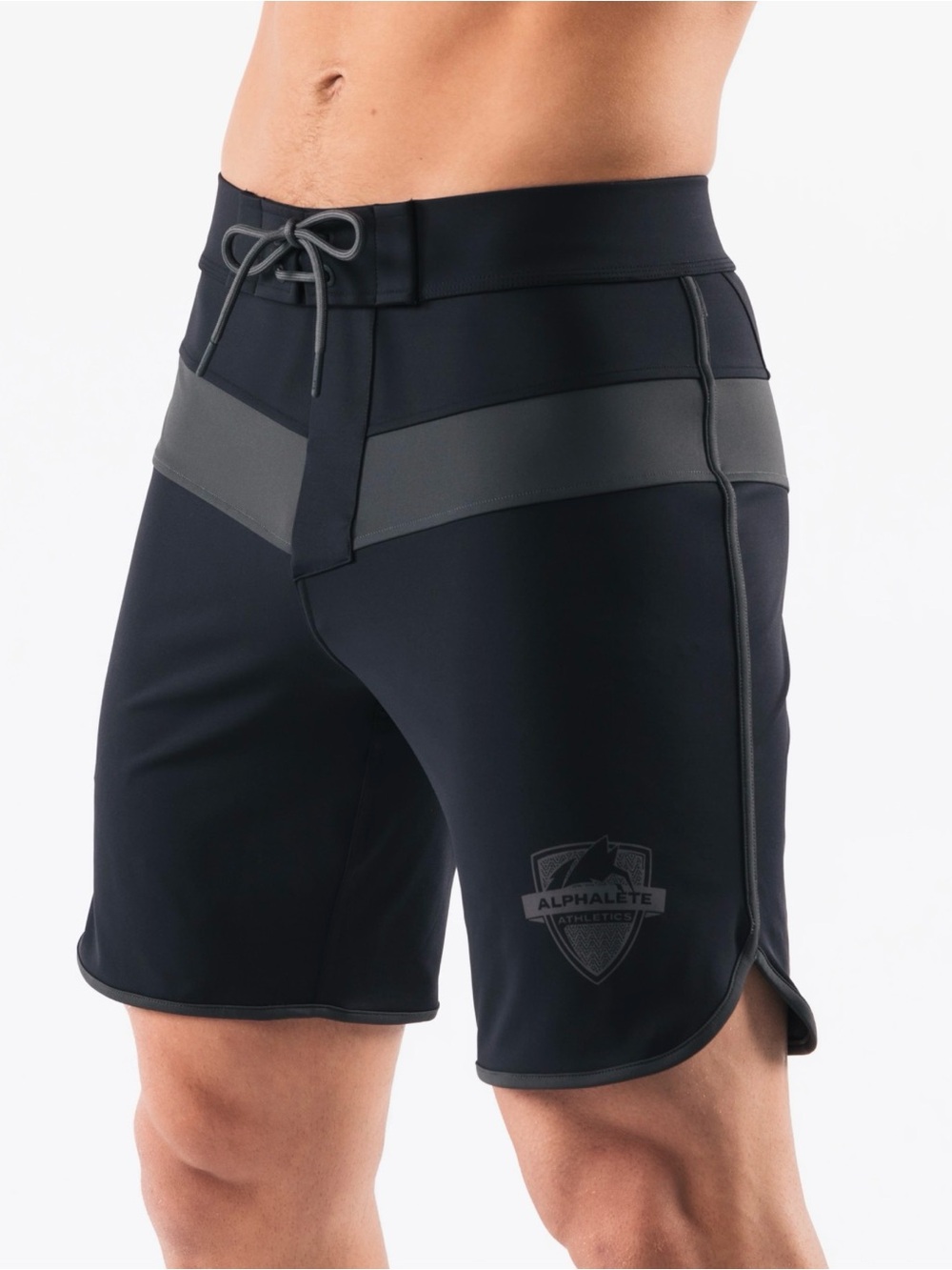 Alphalete Titan board shorts size 32